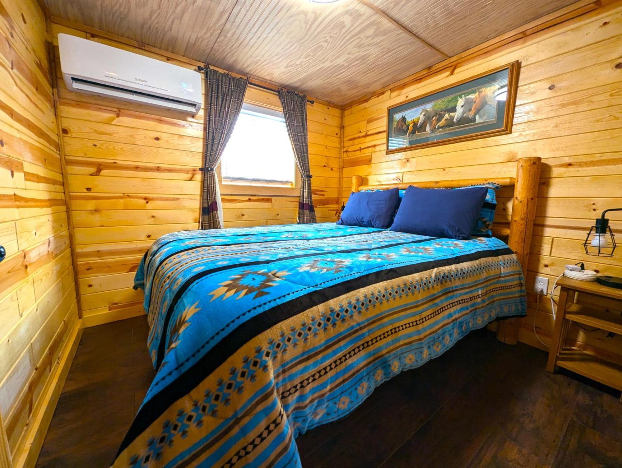 Yellowstone Treasure Guesthouses On The River Gardiner Exterior foto
